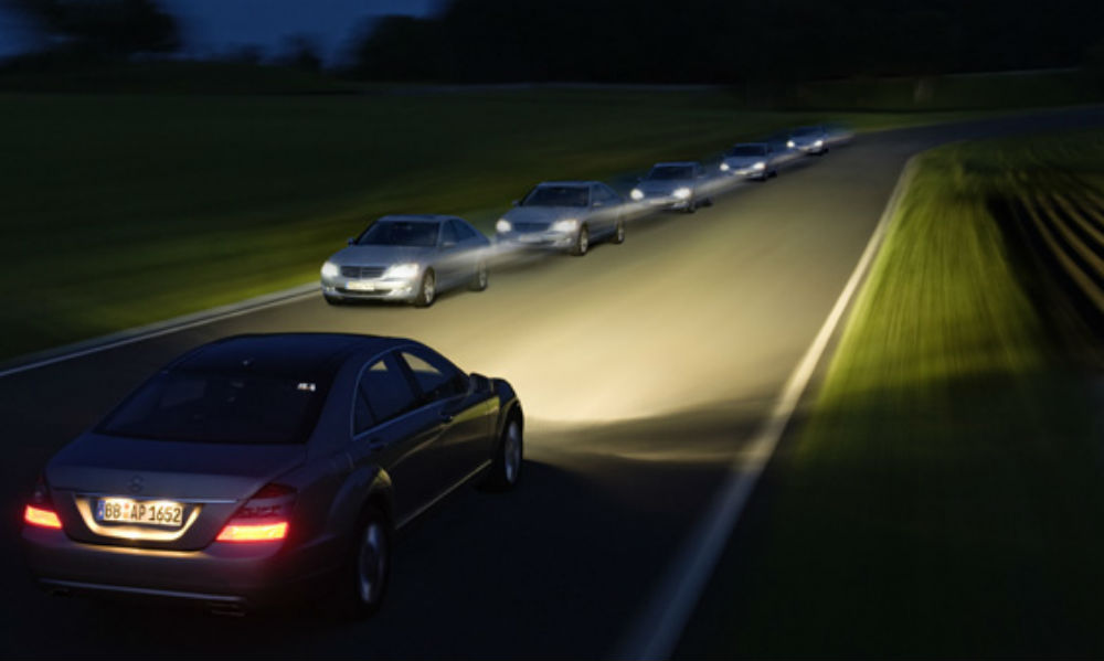 Las luces de tu coche: cómo son y cuándo utilizarlas - ILP